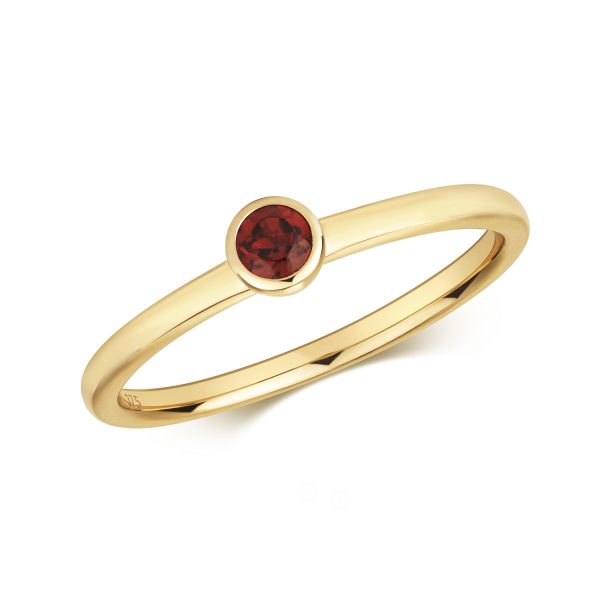 9 carat gold garnet ring