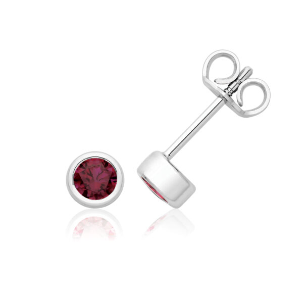 Sterling Silver Round Garnet Studs