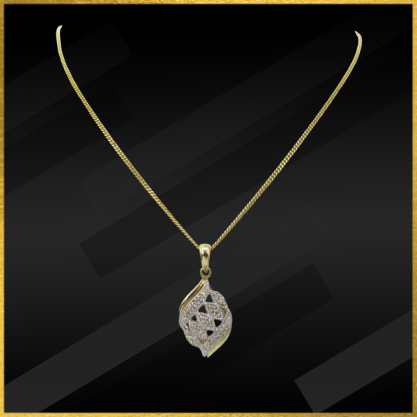 9ct yellow gold diamond pendant and chain