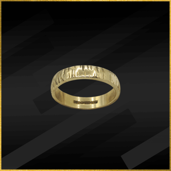 9 carat yellow gold ring.