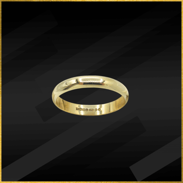 9 carat yellow gold ring